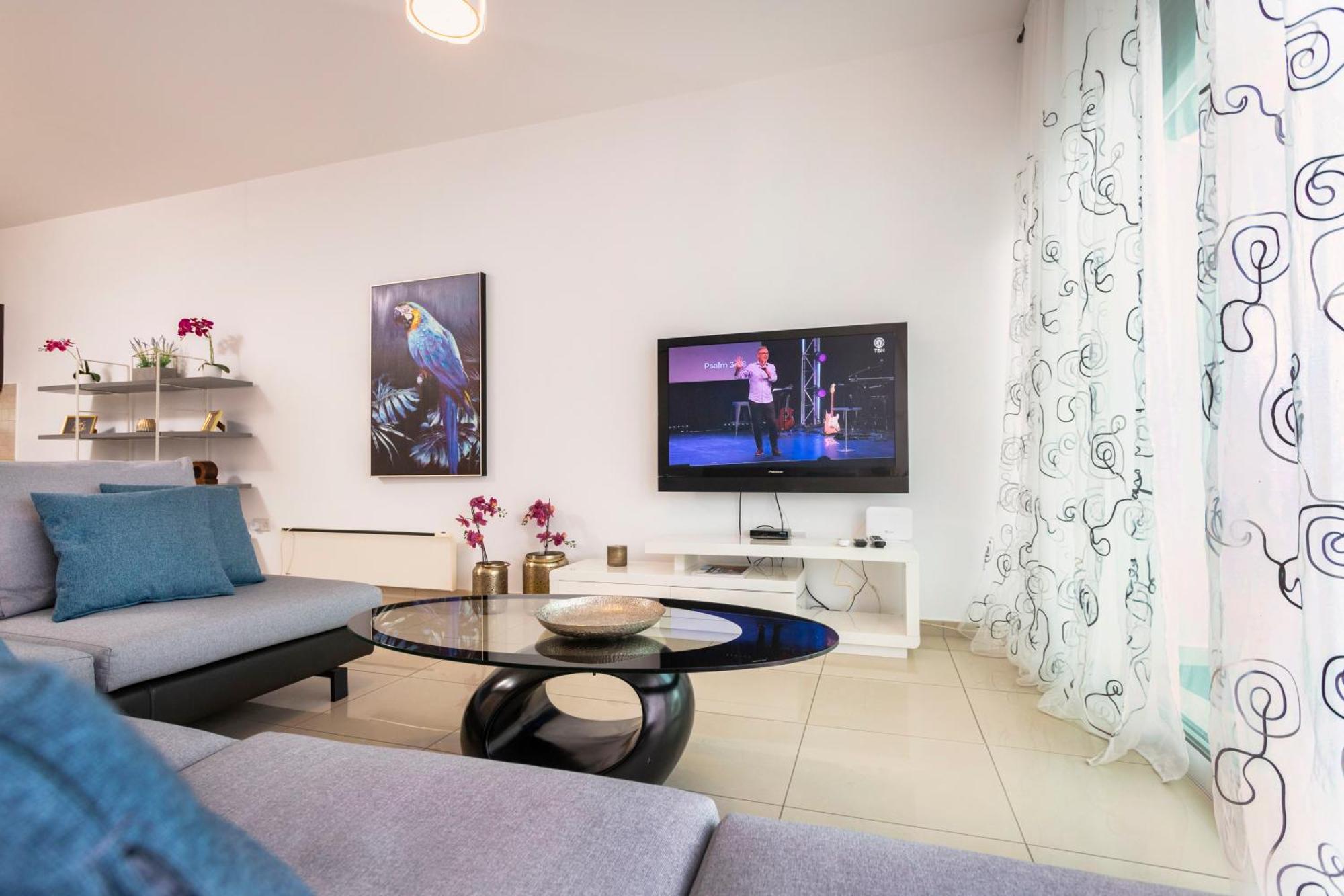 Bay View Gardens By Trulycyprus Apartament *
